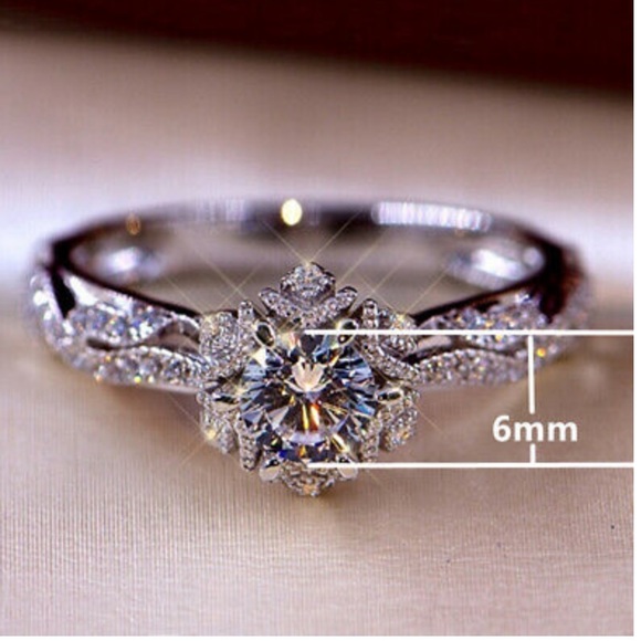 925 sterling silver Luxury Gorgeous Wedding Ring - Picture 3 of 8